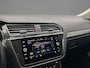 Volkswagen Tiguan Allspace Elegance 7p. 1.5 TSI 150pk DSG Automaat 3e zitrij, Adaptive cruise control, Elektrische achterklep, Achteruitrijcamera, Navigatie, LED matrix koplampen