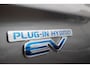Mitsubishi Outlander 2.4 PHEV Intense één van de allerlaatste uit deze serie Outlanders! Navigatie, stoelverwarming SOH = 93,25%
