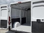 Peugeot Boxer Bestel 333 2.2 BlueHDi 140 L2H2 Premium
