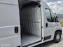 Peugeot Boxer Bestel 333 2.2 BlueHDi 140 L2H2 Premium