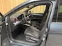 SEAT Arona 1.0 TSI FR Business Intense Alcantara | Apple CarPlay/Android Auto | Achteruitrijcamera | Cruise control adaptief | Climate control | LED verlichting | Lichtmetalen velgen | Voorstoelen verwarmd | Parkeersensoren voor en achter