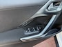 Peugeot 2008 1.2 PureTech Allure camera navi pano zeer netjes