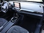 Volkswagen ID.4 Pro Business 77 kWh 150KW | Warmtepomp | Panodak | 360° | Head-up | Elektrische kofferklep |