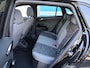Volkswagen ID.4 Pro Business 77 kWh 150KW | Warmtepomp | Panodak | 360° | Head-up | Elektrische kofferklep |