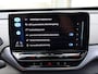 Volkswagen ID.4 Pro 77 kWh 150KW | Panodak | Warmtepomp | Head-up | Achteruitrijcamera | Keyless Go & Entry | Trekhaak | 19"Inch |