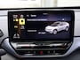 Volkswagen ID.4 Pro 77 kWh 150KW | Panodak | Warmtepomp | Head-up | Achteruitrijcamera | Keyless Go & Entry | Trekhaak | 19"Inch |