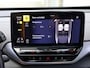 Volkswagen ID.4 Pro 77 kWh 150KW | Panodak | Warmtepomp | Head-up | Achteruitrijcamera | Keyless Go & Entry | Trekhaak | 19"Inch |