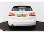 BMW 2-Serie Active Tourer 218i High Executive Edition (PANORAMADAK, TREKHAAK, STOELVERWARMING, CAMERA, DEALER ONDERHOUDEN)