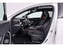 Mercedes-Benz A-klasse 180 Business Solution AMG (PANORAMADAK, STOELVERWARMING, SFEERVERLICHTING, CAMERA, PARKEERSENSOREN)