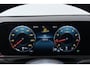 Mercedes-Benz A-klasse 180 Business Solution AMG (PANORAMADAK, STOELVERWARMING, SFEERVERLICHTING, CAMERA, PARKEERSENSOREN)