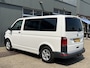 Volkswagen Transporter Kombi 2.0 TDI 150 PK DSG Automaat L1H1 BTW en BPM vrij Auro 6 Airco Camera Cruise control PDC Trekhaak 2e eigenaar Marge Personenbus Combi Tourer Groepsvervoer Ideaal voor ombouw naar Camper 9 persoons 8 persoons