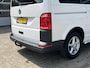 Volkswagen Transporter Kombi 2.0 TDI 150 PK DSG Automaat L1H1 BTW en BPM vrij Auro 6 Airco Camera Cruise control PDC Trekhaak 2e eigenaar Marge Personenbus Combi Tourer Groepsvervoer Ideaal voor ombouw naar Camper 9 persoons 8 persoons