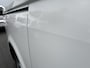 Volkswagen Transporter Kombi 2.0 TDI 150 PK DSG Automaat L1H1 BTW en BPM vrij Auro 6 Airco Camera Cruise control PDC Trekhaak 2e eigenaar Marge Personenbus Combi Tourer Groepsvervoer Ideaal voor ombouw naar Camper 9 persoons 8 persoons