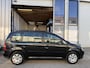 Volkswagen Touran 1.6-16V FSI Business|APK|Trekhaak|Airco
