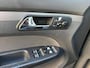 Volkswagen Touran 1.6-16V FSI Business|APK|Trekhaak|Airco