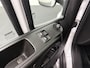 IVECO Daily 35S14 Bakwagen+Laadklep | 1000Kg Laadvermogen | Airco | Camera | Cruise | 3-Zits | Dakspoiler