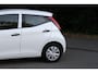 Toyota Aygo 1.0 VVT-i x-fun / Airco / Bluetooth / Elektrische ramen / Multifunctioneel stuurwiel