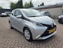 Toyota Aygo 1.0 VVT-i x-play automaat, camera.