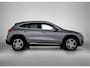 Mercedes-Benz EQA 250 Business Solution AMG 67 kWh | AMG line | MBUX wide screen | Designo grijs | Stoelverwarming | Achteruitrij camera Inclusief 24 maanden MB Certified garantie voor Europa.