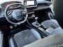Peugeot 2008 GT Pack 1.2 Turbo 130pk | SCHUIF/KANTELDAK | DODEHOEKBEW. | ALCANTARA/LEDER | KEYLESS ENTRY | CAMERA | NAVI | ADAPTIVE CRUISE