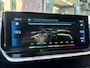 Peugeot 2008 GT Pack 1.2 Turbo 130pk | SCHUIF/KANTELDAK | DODEHOEKBEW. | ALCANTARA/LEDER | KEYLESS ENTRY | CAMERA | NAVI | ADAPTIVE CRUISE
