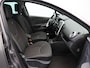 Renault Clio Estate 0.9 TCe Limited | Cruise Control | Airconditioning | Navigatiesysteem | Bluetooth | Parkeersensoren achter | Getint Glas | Lichtmetalen Velgen | Trekhaak |