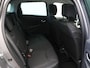 Renault Clio Estate 0.9 TCe Limited | Cruise Control | Airconditioning | Navigatiesysteem | Bluetooth | Parkeersensoren achter | Getint Glas | Lichtmetalen Velgen | Trekhaak |