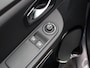 Renault Clio Estate 0.9 TCe Limited | Cruise Control | Airconditioning | Navigatiesysteem | Bluetooth | Parkeersensoren achter | Getint Glas | Lichtmetalen Velgen | Trekhaak |