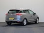 Renault Clio Estate 0.9 TCe Limited | Cruise Control | Airconditioning | Navigatiesysteem | Bluetooth | Parkeersensoren achter | Getint Glas | Lichtmetalen Velgen | Trekhaak |