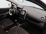 Renault Clio Estate 0.9 TCe Limited | Cruise Control | Airconditioning | Navigatiesysteem | Bluetooth | Parkeersensoren achter | Getint Glas | Lichtmetalen Velgen | Trekhaak |