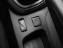 Renault Clio Estate 0.9 TCe Limited | Cruise Control | Airconditioning | Navigatiesysteem | Bluetooth | Parkeersensoren achter | Getint Glas | Lichtmetalen Velgen | Trekhaak |