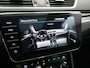 Skoda Superb Combi 1.4 TSI iV Laurin & Klement PHEV 218pk | Trekhaak Af Fabriek | Panodak | Camera | Lederen Comfortzetels Massage & Memory | Keyless | Sfeerverlichting | Stoelen &Stuur Verwarmd | Apple Carplay | Navigatie | DAB | Plug In Hybrid |