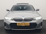 BMW 3-Serie Touring 320e M Sport PHEV 204 pk Dealer O.H | Panodak | Adaptive Cruise | Head Up | Camera | Lederen Sportstoelen Memory & Verwarmd | Blis | Widescreen Navi | Keyless | Apple Carplay | DAB | 18"L.M | Plug In Hybrid
