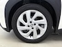 Toyota Aygo X 1.0 VVT-i S-CVT first | Dealer onderhouden | Fietsendragerbeugel | LED verlichting | Climate Control | 17" Velgen | Apple CarPlay/Android Auto | Cruise Control Adaptive |