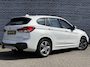 BMW X1 xDrive25e Executive | M-Sport | Parkeersensoren | Elektrische Achterklep | LED Koplampen | Navigatie | Stoelverwarming | Cruise Control | Climate Control | Lichtmetalen Velgen 18 inch | Plug-in Hybrid (PHEV)