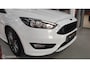 Ford Focus Wagon 1.0 ST-Line 2017 CLIMATRONIC NAVIGATIE CRUISE VELGEN STOELVERW. TREKHAAK