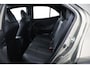 Toyota Yaris Cross 1.5 Hybrid Adventure | Apple Carplay/Android Auto | Tree planken | stuur, stoel, voorruit verwarming |