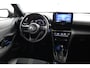 Toyota Yaris Cross 1.5 Hybrid Adventure | Apple Carplay/Android Auto | Tree planken | stuur, stoel, voorruit verwarming |