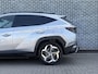 Hyundai Tucson 1.6 T-GDI PHEV Premium Sky 4WD | Panoramadak | Krell Audio | Stoelventilatie | Stoelverwarming voor en achter | Keyless Entry | Elektrische Achterklep | Elektrisch Verstelbare Voorstoelen | 360 Graden Camera | Parkeersensoren | Navigatie | Apple Carplay | Android Auto | Plug-in Hybrid