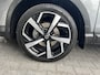 Nissan Qashqai 1.3 DIG-T Tekna Airco Cruise controle Lederbekleding Navigatiesysteem 360°camera Panoramadak Trekhaak 1300kg trekgewicht Stuurwielbediening Stoelverwarming