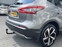 Nissan Qashqai 1.3 DIG-T Tekna Airco Cruise controle Lederbekleding Navigatiesysteem 360°camera Panoramadak Trekhaak 1300kg trekgewicht Stuurwielbediening Stoelverwarming