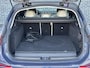 Mercedes-Benz C-klasse Estate 300 e AMG Line | Panoramadak | Stoelverwarming | Cruise Control Adaptief | MBUX Navigatie | Achteruitrijcamera | Parkeersensoren | LED Koplampen | Elektrische Achterklep | Plug-in Hybrid (PHEV)