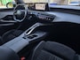 Peugeot 3008 GT 1.2 Hybrid 145pk e-DSC6 | ALCANTARA | HANDSFREE A.KLEP | MASSAGE | AGR-STOELEN | PANORAMIC NAVIGATION | 360° CAMERA | STOEL+STUURVERW. |