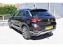Volkswagen T-Roc 1.5 TSI 150PK Style | TREKHAAK | CAMERA | NAVIGATIE | APP. CONNECT | ADAPT. CRUISE | FULL LED | DAB+