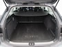 Volkswagen Passat Variant 1.5 eHybrid 204 Pk Business | Full LED | Ergo Active Stoelen | Stoelverwarming | Adaptive Cruise | Camera | CarPlay | 18 Inch | 43.378 Km !!