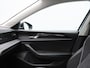 Volkswagen Passat Variant 1.5 eHybrid 204 Pk Business | Full LED | Ergo Active Stoelen | Stoelverwarming | Adaptive Cruise | Camera | CarPlay | 18 Inch | 43.378 Km !!