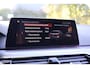 BMW 5-Serie M550i xDrive Executive M-Sport | Merino leder | 20" | Driving Assistent Plus | Comfort stoel met geheugen | Real-Time Traffic information | Zonnerolgordijnen achter | Stoelverwarming voor en achter | Etc.