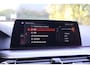 BMW 5-Serie M550i xDrive Executive M-Sport | Merino leder | 20" | Driving Assistent Plus | Comfort stoel met geheugen | Real-Time Traffic information | Zonnerolgordijnen achter | Stoelverwarming voor en achter | Etc.