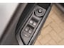 Skoda Enyaq iV 60 | Panoramadak | Lichtmetalen Velgen 20 inch | Keyless Entry | Privacy Glas | Achteruitrijcamera | Parkeersensoren | Navigatie | Apple Carplay | Android Auto | LED Koplampen | Cruise Control | Climate Control