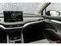 Skoda Enyaq iV 60 | Panoramadak | Lichtmetalen Velgen 20 inch | Keyless Entry | Privacy Glas | Achteruitrijcamera | Parkeersensoren | Navigatie | Apple Carplay | Android Auto | LED Koplampen | Cruise Control | Climate Control